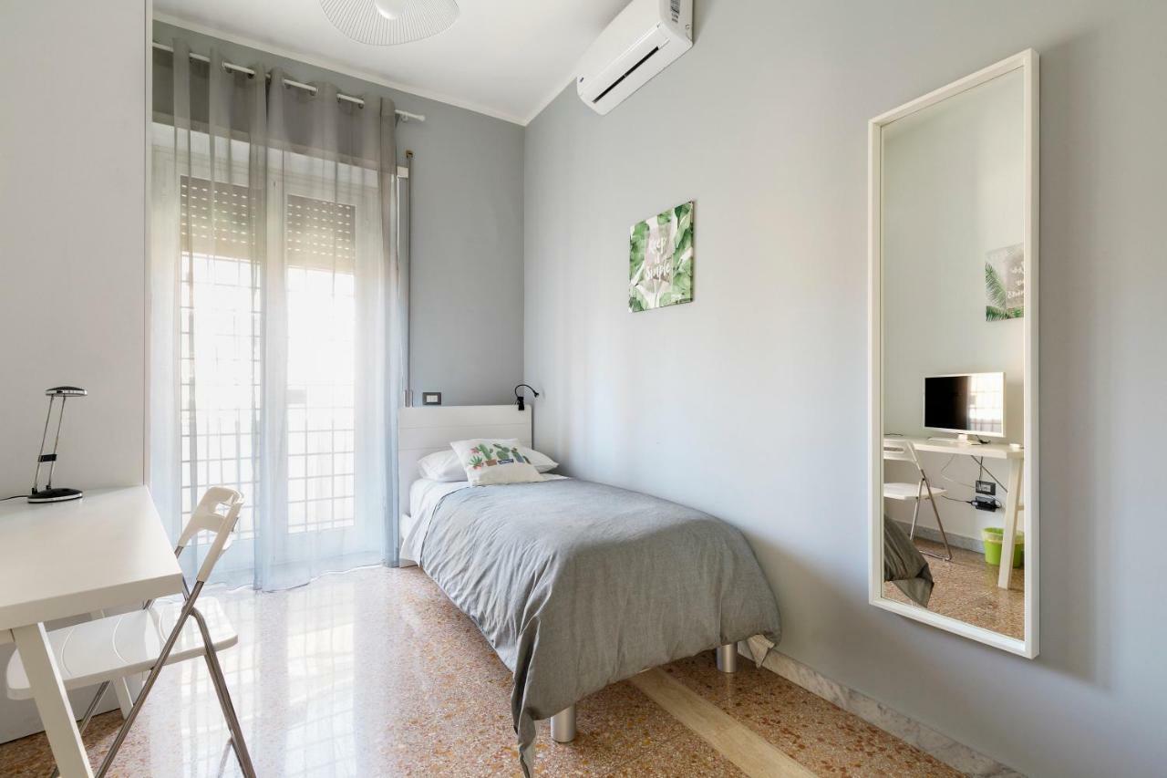 Enjoy Porta Furba Villa Rome Exterior photo